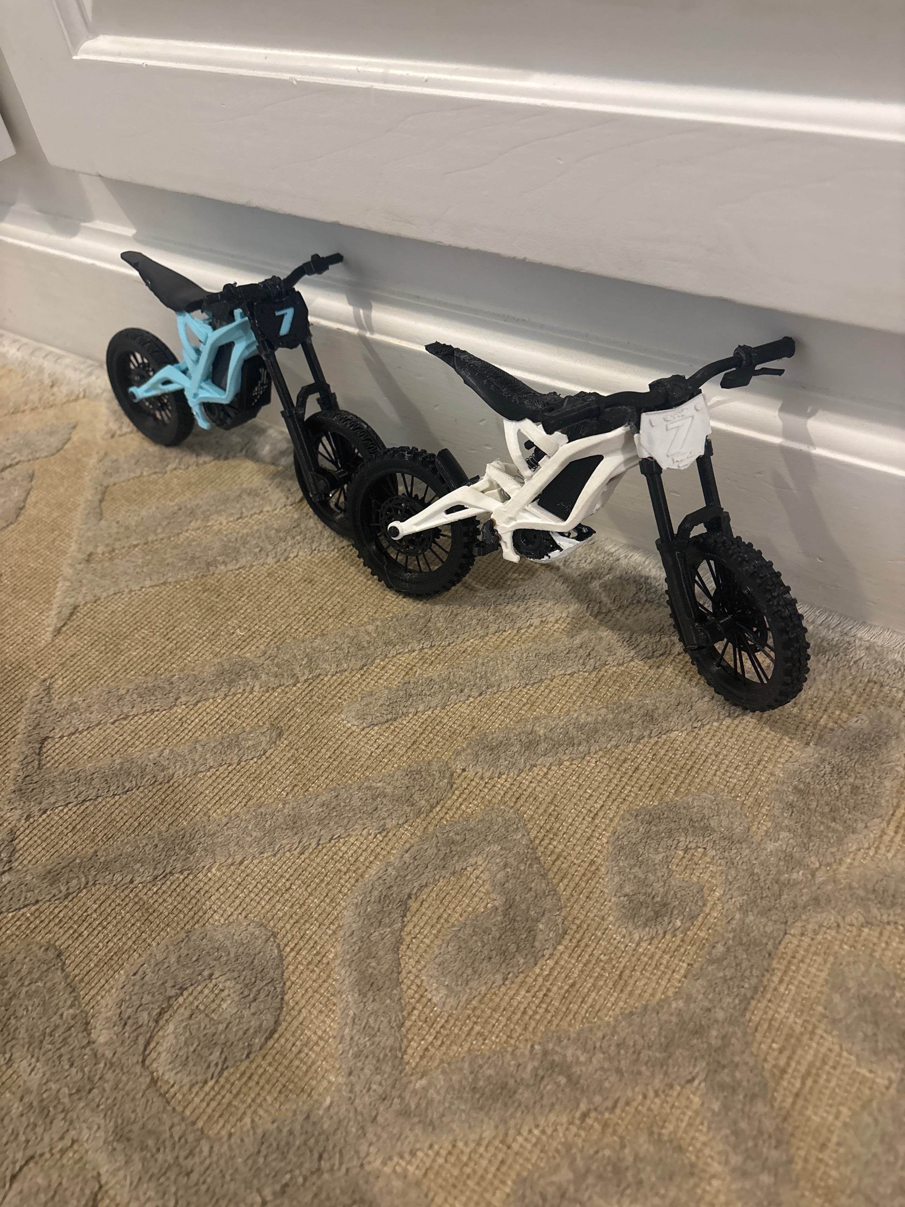 Modable mini desktop surron ￼