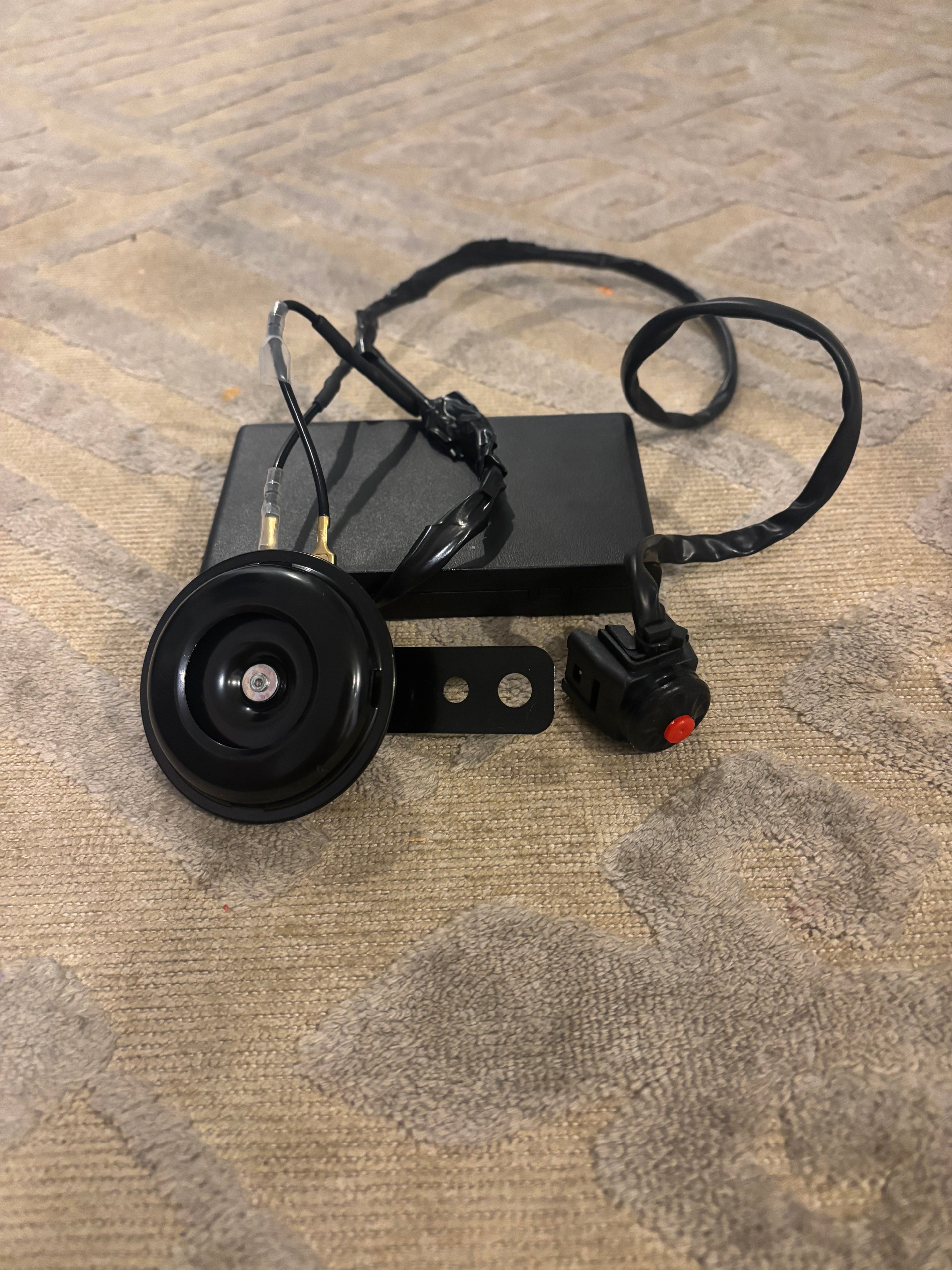 Battery powered horn